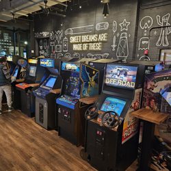 Pins Mechanical - Game room