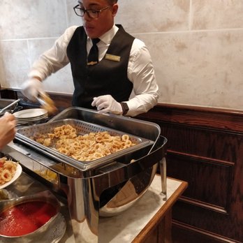 Giando on the Water Restaurant - Calamari - Italian Near Me - Brooklyn, New York