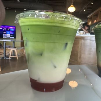 Birdies & Lattes - Strawberry Matcha - Golf Near Me - Edison, New Jersey
