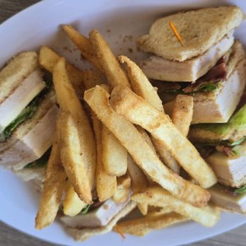 S.S. Wreck & Galley Grill - Club sandwich (no tomato) with fries - American Near Me - Marathon, Florida S.S. Wreck & Galley Grill - Club sandwich (no tomato) with fries - American Near Me - Marathon, Florida