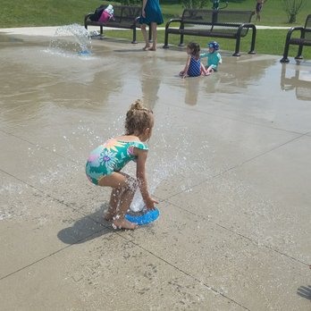 Fountain Square Park - Parks Near Me - Elk Grove Village, Illinois Fountain Square Park - Parks Near Me - Elk Grove Village, Illinois