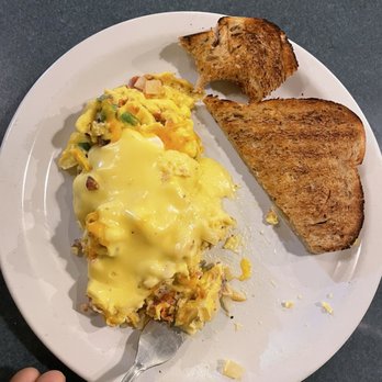 Main Street Overeasy - Breakfast Special Jalapeño Popper Scramble - Breakfast & Brunch Near Me - Bozeman, Montana