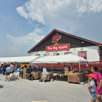 The Big Apple - Bakeries Near Me - Colborne, Ontario