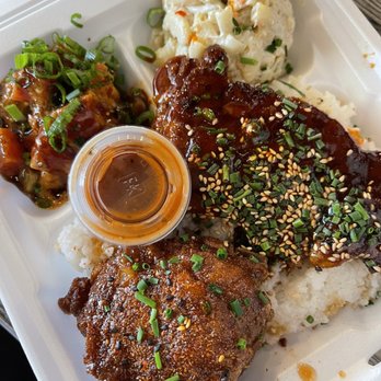 Ai Pono Cafe - Top left: spicy ahi poke  Top right: Mac salad  Bottom left: guava chili pepper fried chicken  Bottom right: Korean fried chicken - Asian Fusion Near Me - Costa Mesa, California