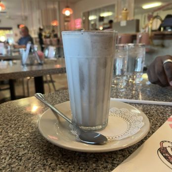 Sugar Bowl - Cookies and cream icecream milkshake - Ice Cream & Frozen Yogurt Near Me - Scottsdale, Arizona Sugar Bowl - Cookies and cream icecream milkshake - Ice Cream & Frozen Yogurt Near Me - Scottsdale, Arizona