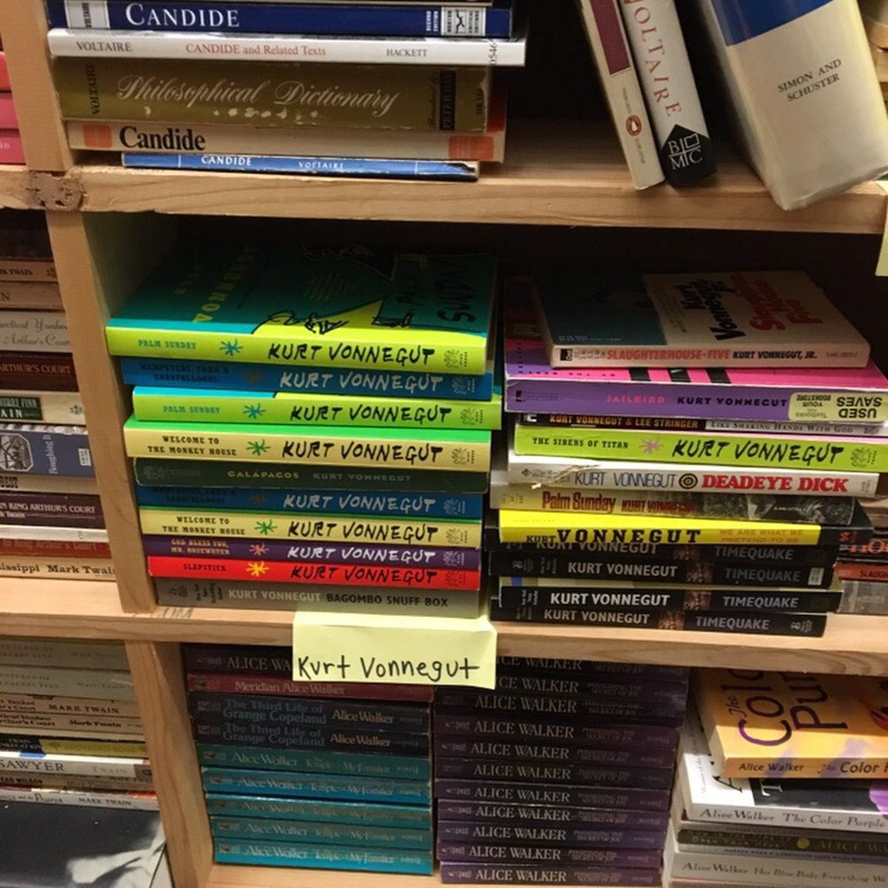 Chamblin Bookmine - Bookstores Near Me - Jacksonville, Florida Chamblin Bookmine - Bookstores Near Me - Jacksonville, Florida