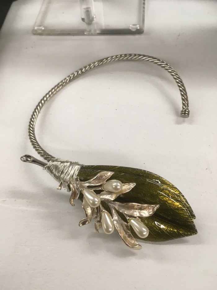 CLEA’S GALLERY Updated July 2024 386 Kerr Street, Oakville, Ontario