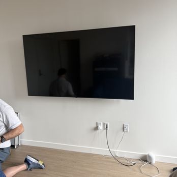 MediaVerge - Finished job  (Don't mind the cables..those are mine) - TV Mounting Near Me