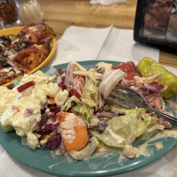 Straw Hat Pizza - Salad bar add on $5 to $9.99 lunch deal - Pizza Near Me - Rancho Cordova, California Straw Hat Pizza - Salad bar add on $5 to $9.99 lunch deal - Pizza Near Me - Rancho Cordova, California
