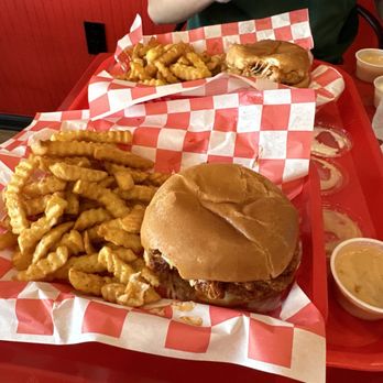 Bro’s Hot Chicken - Chicken Shop Near Me - Miami, Florida