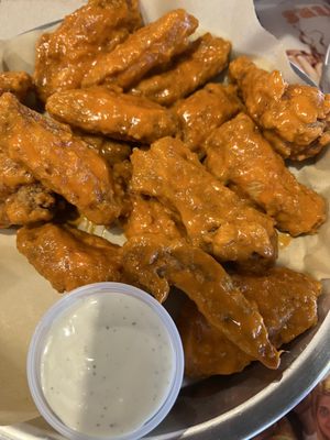 Hooters by null