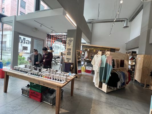HIGHTIDE STORE DTLA by null