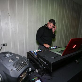 Tempoe Entertainment DJs - DJs Near Me