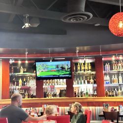 Red Robin Gourmet Burgers and Brews