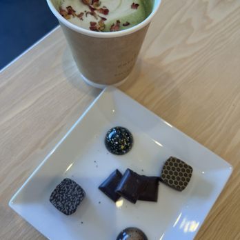 Wave 3 Coffee and Chocolate - Coffee & Tea Near Me - Atlanta, Georgia