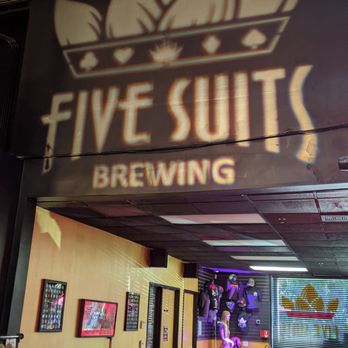 Five Suits Brewing - Nice place for a beer - Breweries Near Me - Vista, California Five Suits Brewing - Nice place for a beer - Breweries Near Me - Vista, California