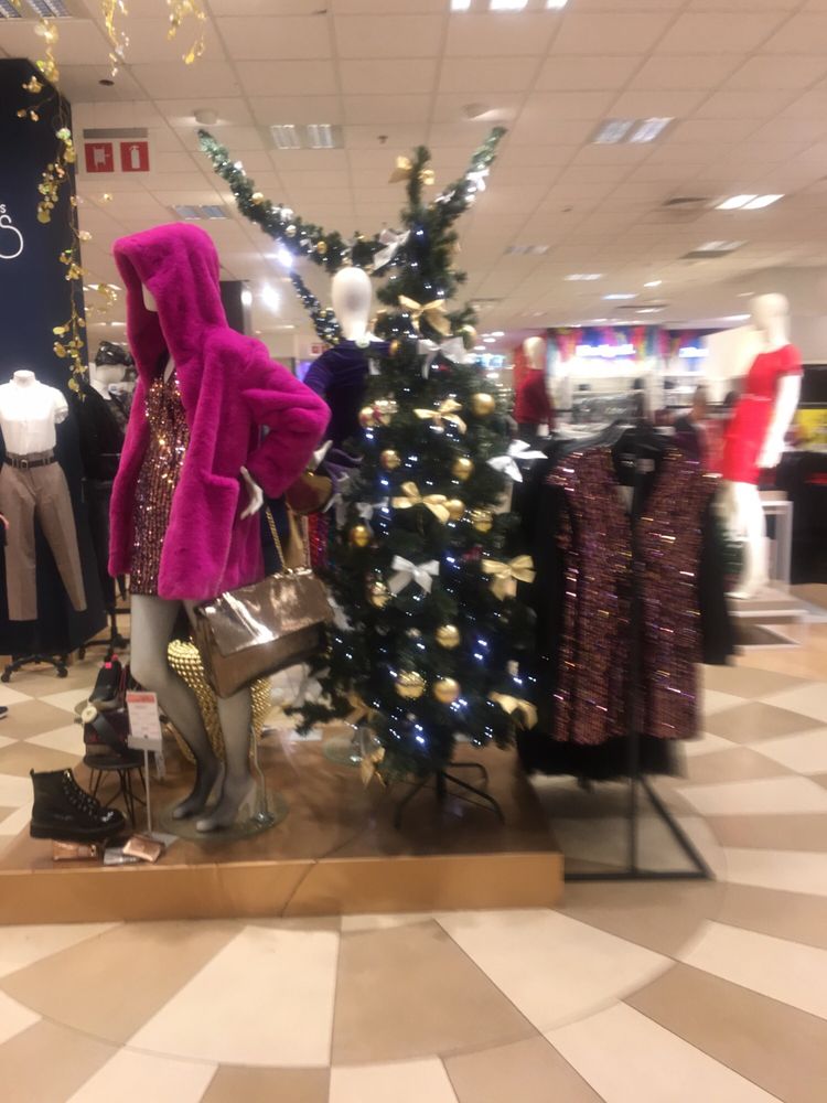 INNO - 10 Photos & 11 Reviews - Rue Neuve 111-123, Bruxelles, Belgium ...