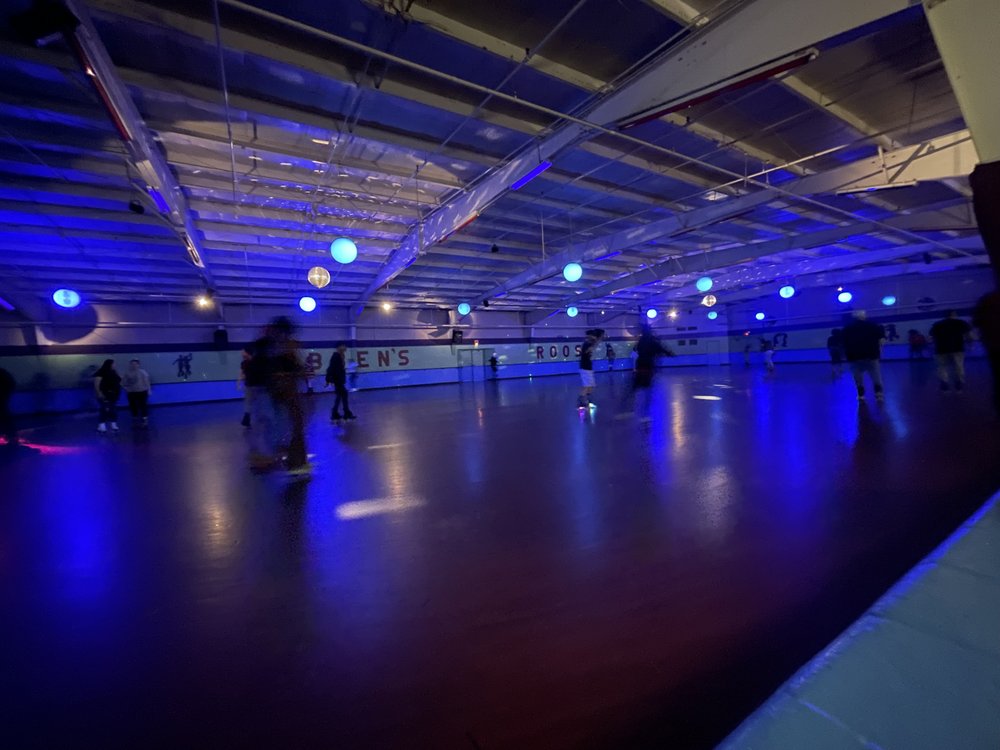 ROBBEN’S ROOST ROLLER SKATING Updated September 2024 40 Photos