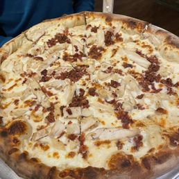 Chicken Alfredo Pizza