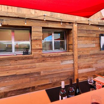 Lost Sierra Wine - Wine Tasting Room Near Me - Blairsden, California Lost Sierra Wine - Wine Tasting Room Near Me - Blairsden, California