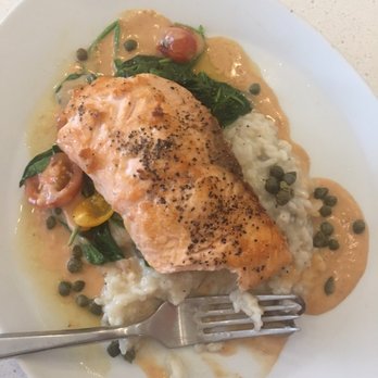 Drift Kitchen & Bar - Hutchinson Shores Resort - Seafood Near Me - Jensen Beach, Florida