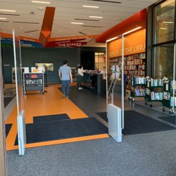 Downey City Library - Entrance