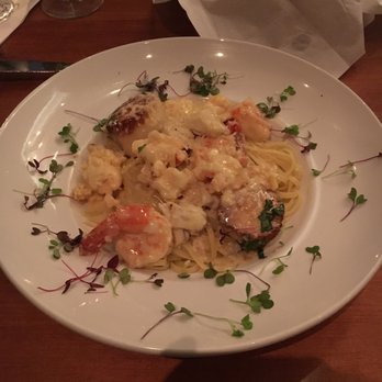 Garlic - Seafood Linguini - Steakhouses Near Me - Stroudsburg, Pennsylvania Garlic - Seafood Linguini - Steakhouses Near Me - Stroudsburg, Pennsylvania