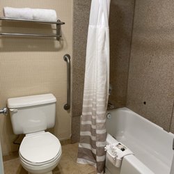 Lompoc Valley Inn and Suites