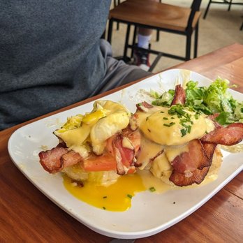 Ruby Slipper Uptown - The OG Benny plate.  Very good hubby says. Great portion. - Cafes Near Me - New Orleans, Louisiana