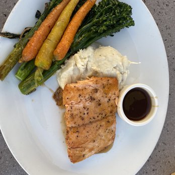 Yard House - Salmon plate - New American Near Me - Springfield, Virginia Yard House - Salmon plate - New American Near Me - Springfield, Virginia