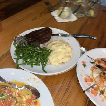 Crooked Oak Tavern - American Near Me - Conway, South Carolina
