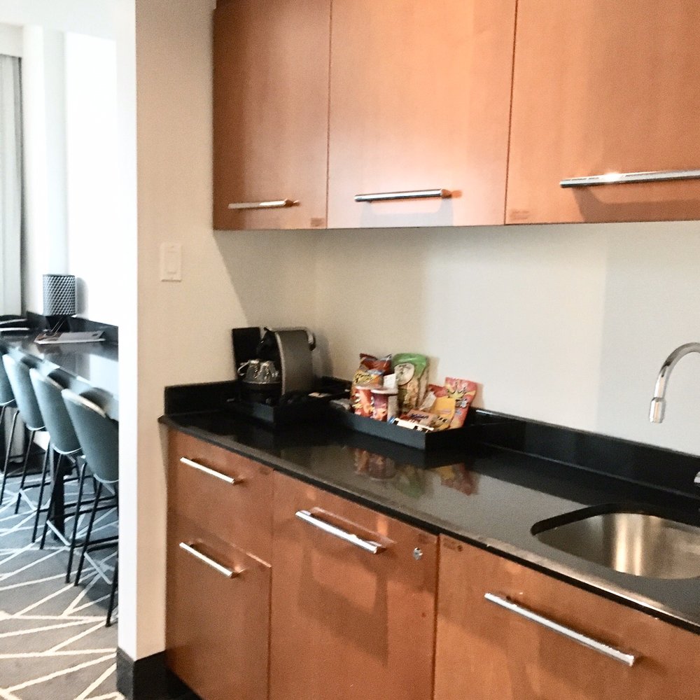 Warwick Le Crystal - Kitchen - Hotels Near Me - Montreal, Quebec Warwick Le Crystal - Kitchen - Hotels Near Me - Montreal, Quebec