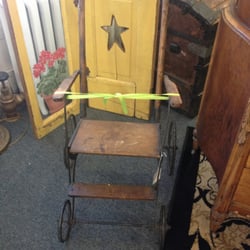 Chester Crafts & Collectibles - Minimalist stroller