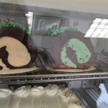 Scoopy’s Ice Cream Shoppe - Yule Log ice cream cakes - Bakeries Near Me - Trenton, Michigan Scoopy’s Ice Cream Shoppe - Yule Log ice cream cakes - Bakeries Near Me - Trenton, Michigan