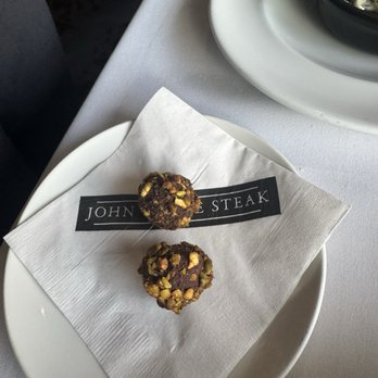 John Howie Steak Restaurant - Steakhouses Near Me - Bellevue, Washington