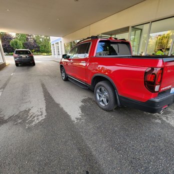 Hinshaw's Auto Body - Damage was left rear fender, completely restored.  12in gouge above 8in gouge with 2" dent between them just behind refuel door - Auto Repair Near Me - Auburn, Washington