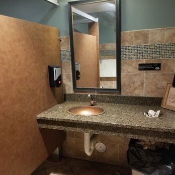 Another Broken Egg Cafe - Ladies bathroom - Breakfast & Brunch Near Me - Roswell, Georgia