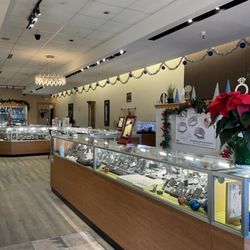 Diamonds and Gold Jewelers