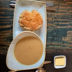 Carrbridge Kitchen - Split pea soup with cheese scone