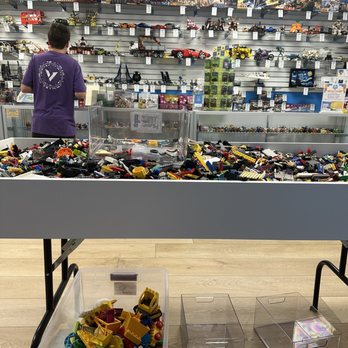 BRICKS & MINIFIGS - Updated January 2026 - 34 Photos & 23 Reviews