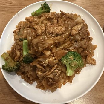 Thai Spoon Restaurant - Pad se ew - Thai Near Me - Highland, California Thai Spoon Restaurant - Pad se ew - Thai Near Me - Highland, California