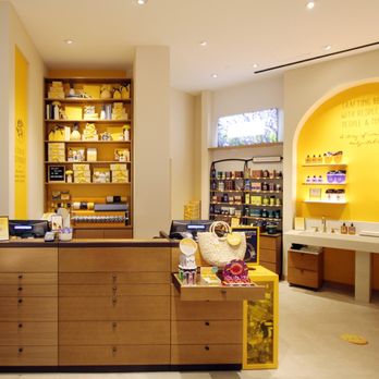 L'Occitane en Provence - Cosmetics & Beauty Supply Near Me - Bridgewater, New Jersey