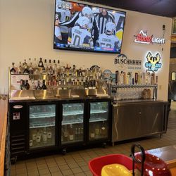 McQuade's Pub and Grill - Bar