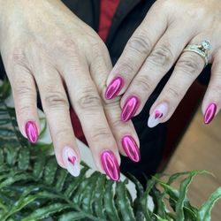 Sister's Nails Salon - Pink chrome and white chrome.