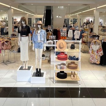 Forever 21 - Accessories Near Me - North Attleboro, Massachusetts Forever 21 - Accessories Near Me - North Attleboro, Massachusetts