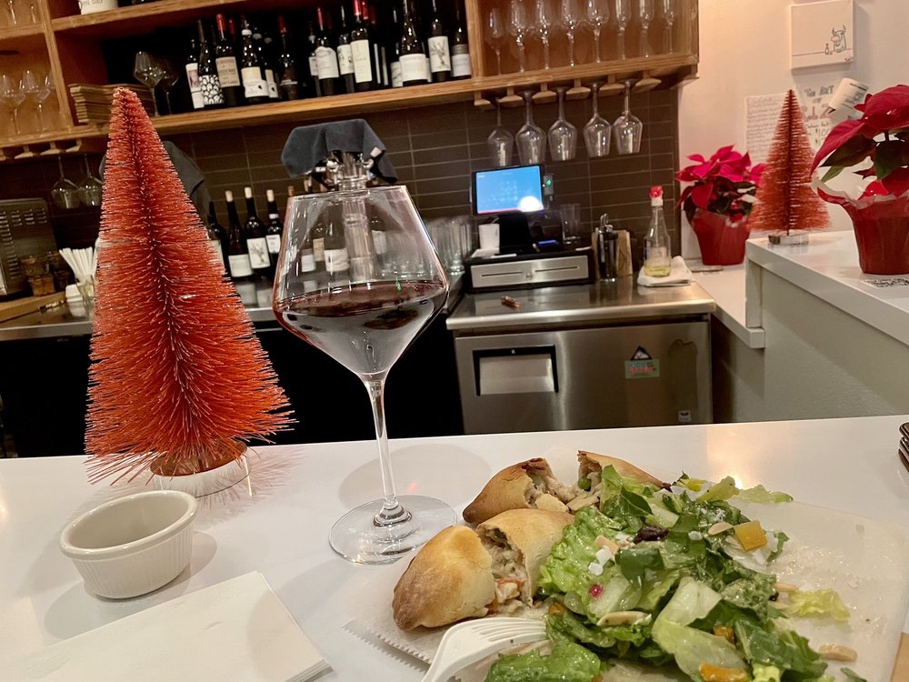 Puerto Rican Eats Logo