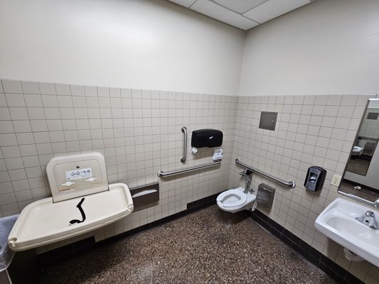 Mesa Gateway Airport by null