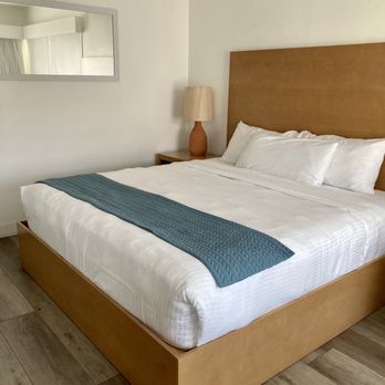 Capri Laguna - Hotels Near Me - Laguna Beach, California