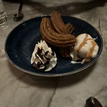 Caló Kitchen + Tequila - Churro dessert - Cocktail Bars Near Me - Costa Mesa, California Caló Kitchen + Tequila - Churro dessert - Cocktail Bars Near Me - Costa Mesa, California