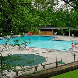 River Oak Swim and Racquet Club